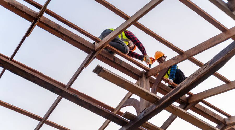 Professional gutter cleaning services in North Benton, OH